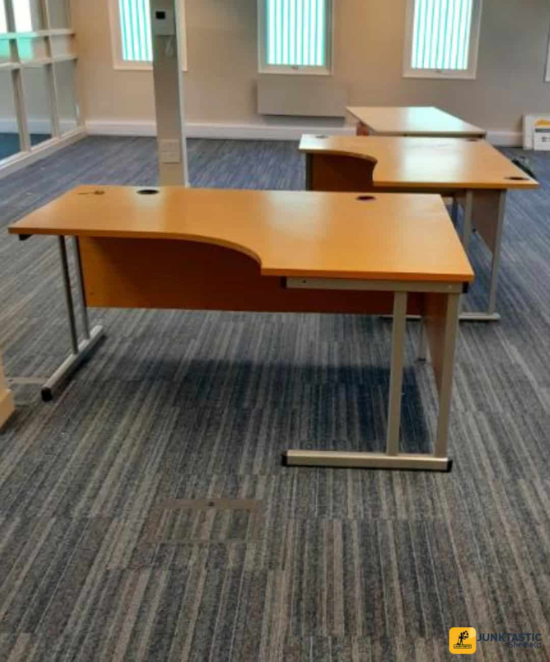 furniture-collection-Sheffield-desks