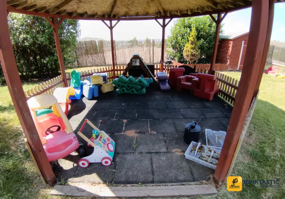 garden-clearance-Wisewood-outdoor-toys