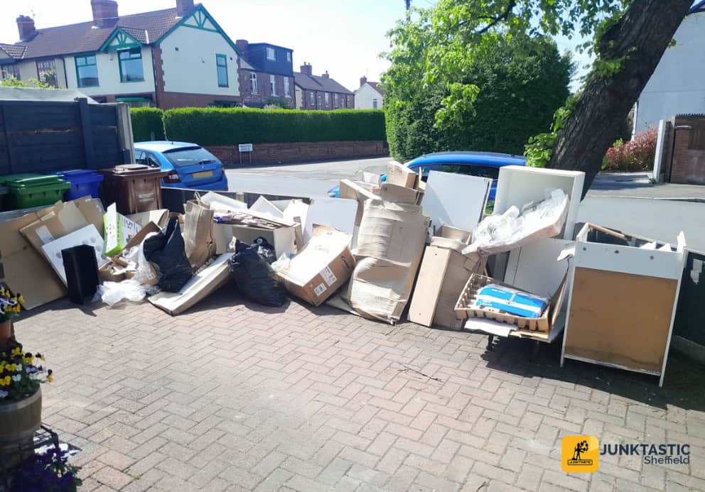 junk-removal-Sheffield-kitchen-outside
