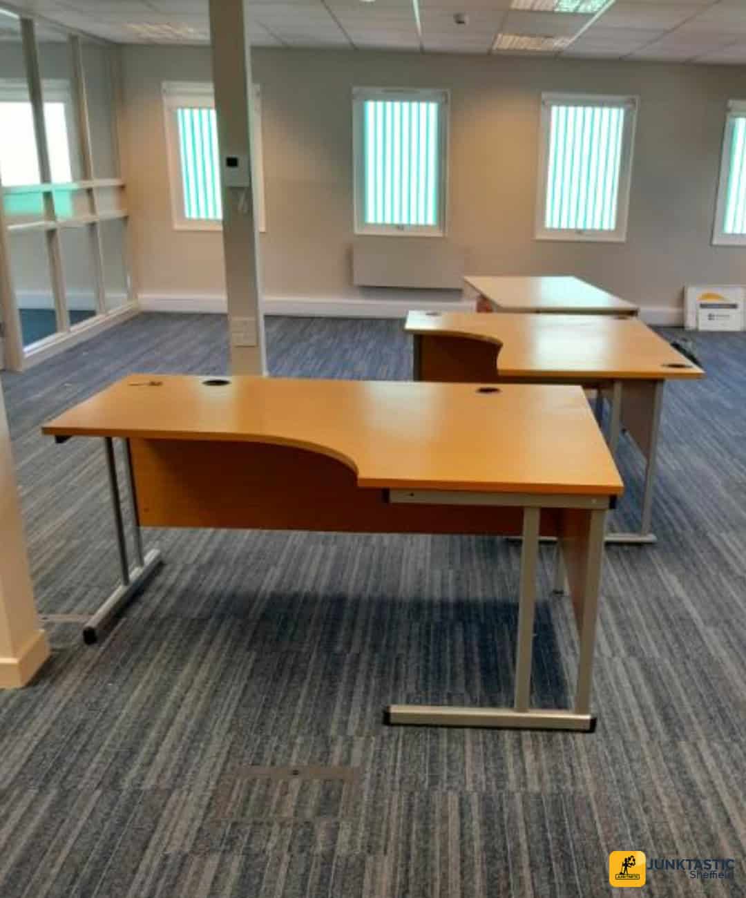 office-clearance-Sheffield-desks
