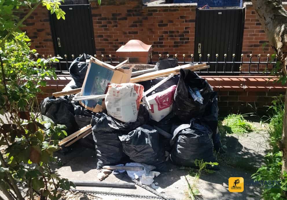 rubbish-removal-Wisewood-rubbish-pile-outdoor